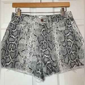 Snake Skin Jean Shorts / Forever 21